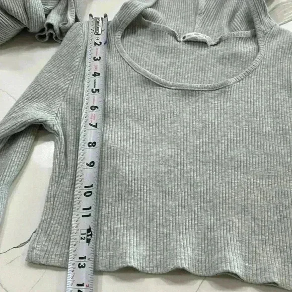 Zaful Sports Cropped hooded gray long sleeve top and free pants leggings size 8 - Picture 9 of 11
